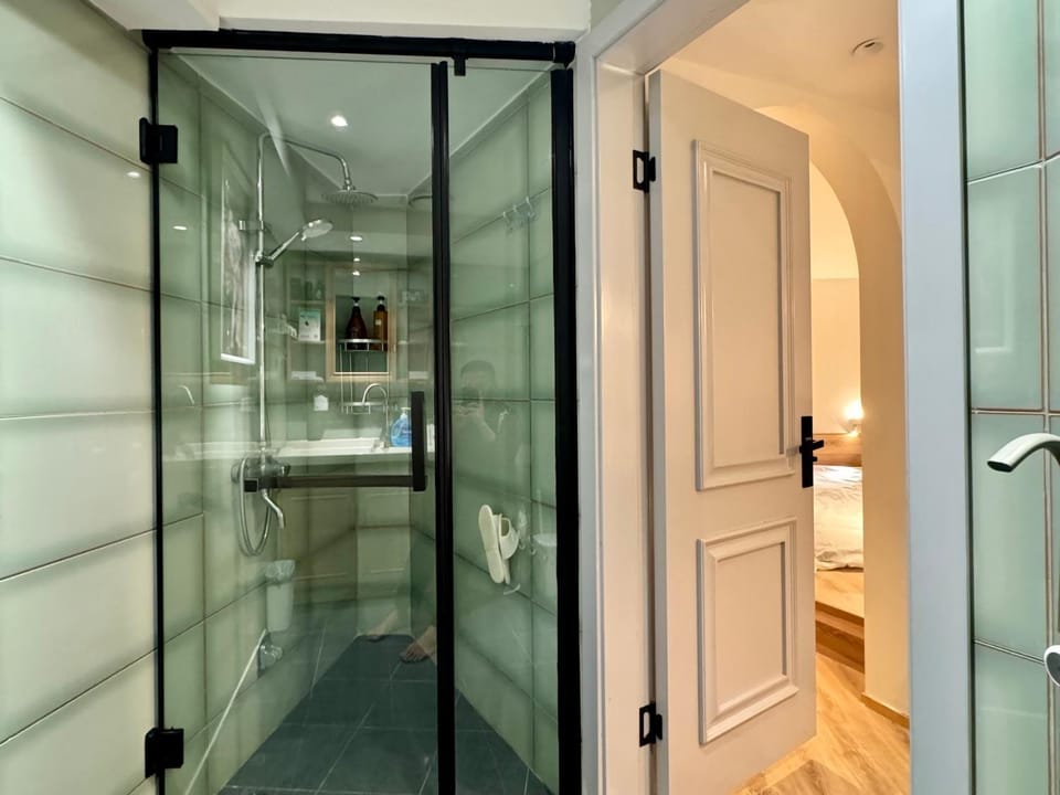 Jiefangbei Near Hongyadon Tatami Bed for 3 Apartment in China