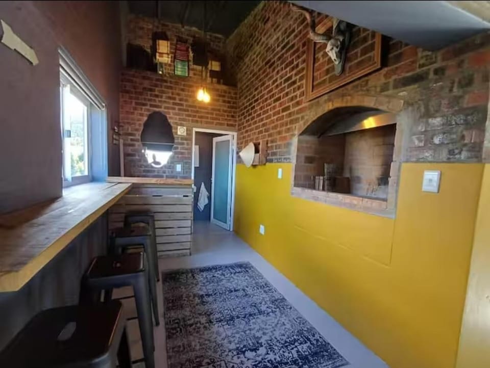 Luxurious and spacious 2 level apartment Apartment in Cape Town