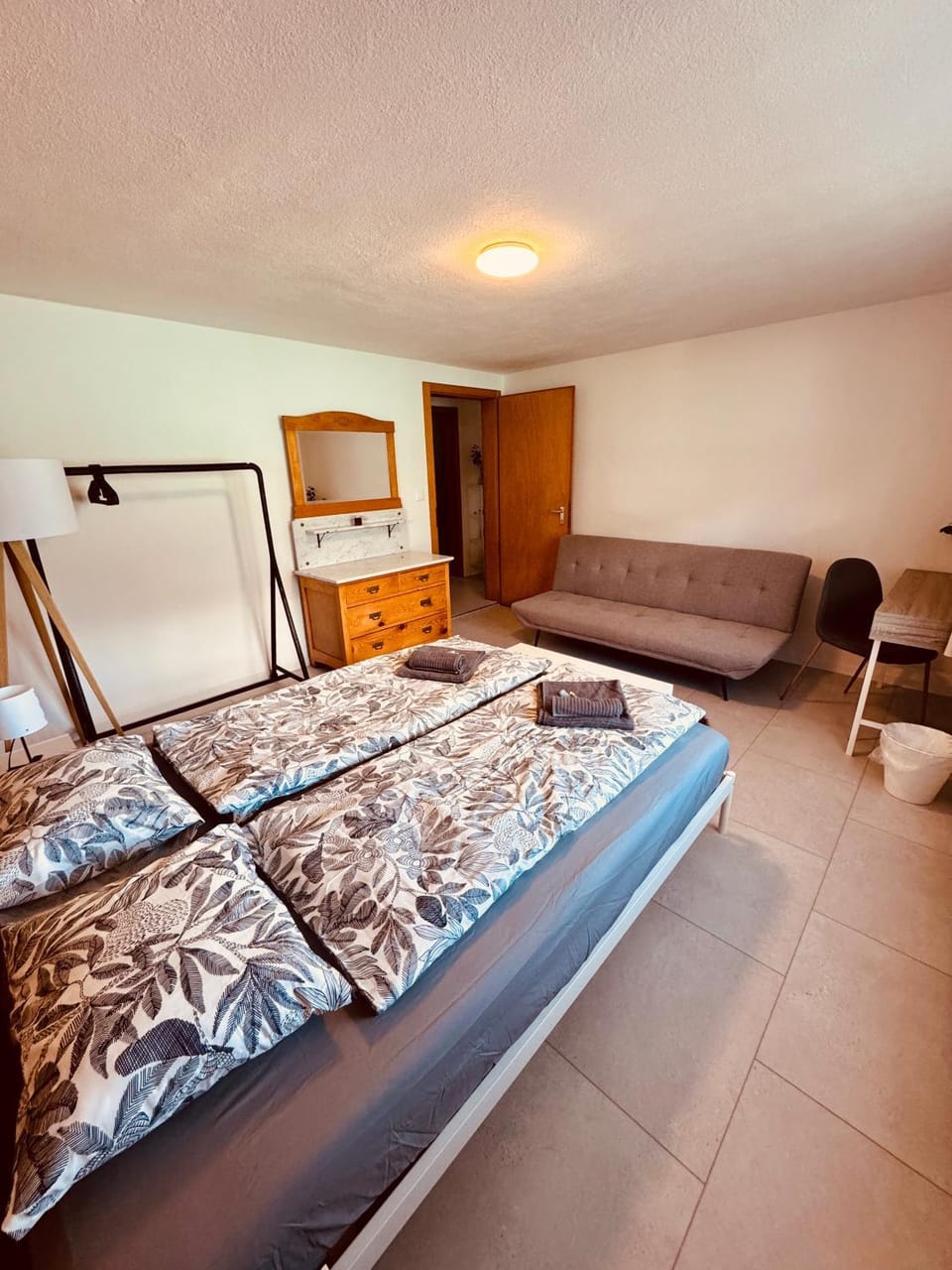 Chalet Luna - Lake Apartment by Lake Brienz Apartment in Canton of Bern (Region)