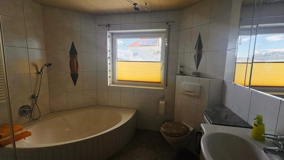 Bathroom, Bath