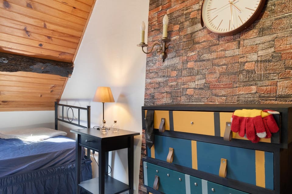 Property building, Living room, Bedroom