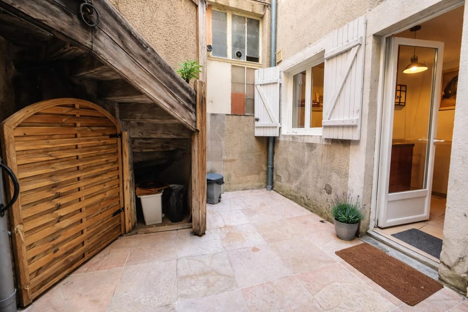 spacieux appartement central et paisible 6 personnes Apartment in Angers