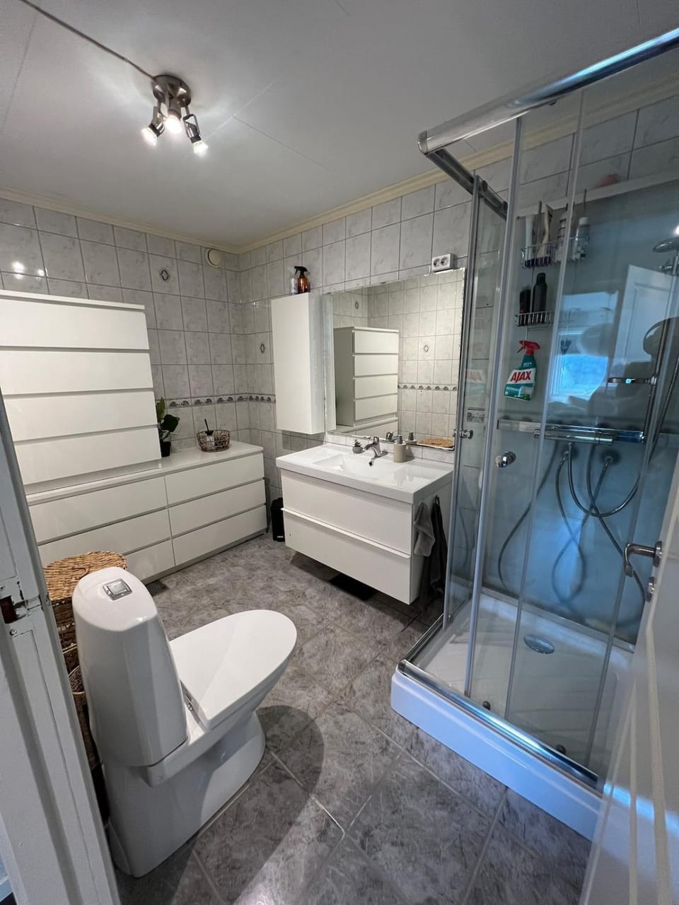 Convenient and Spacious apartment on the first floor Apartment in Nordland, Norway
