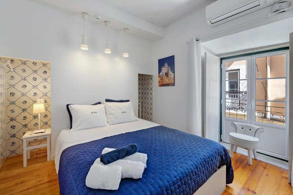 Living room, Bedroom