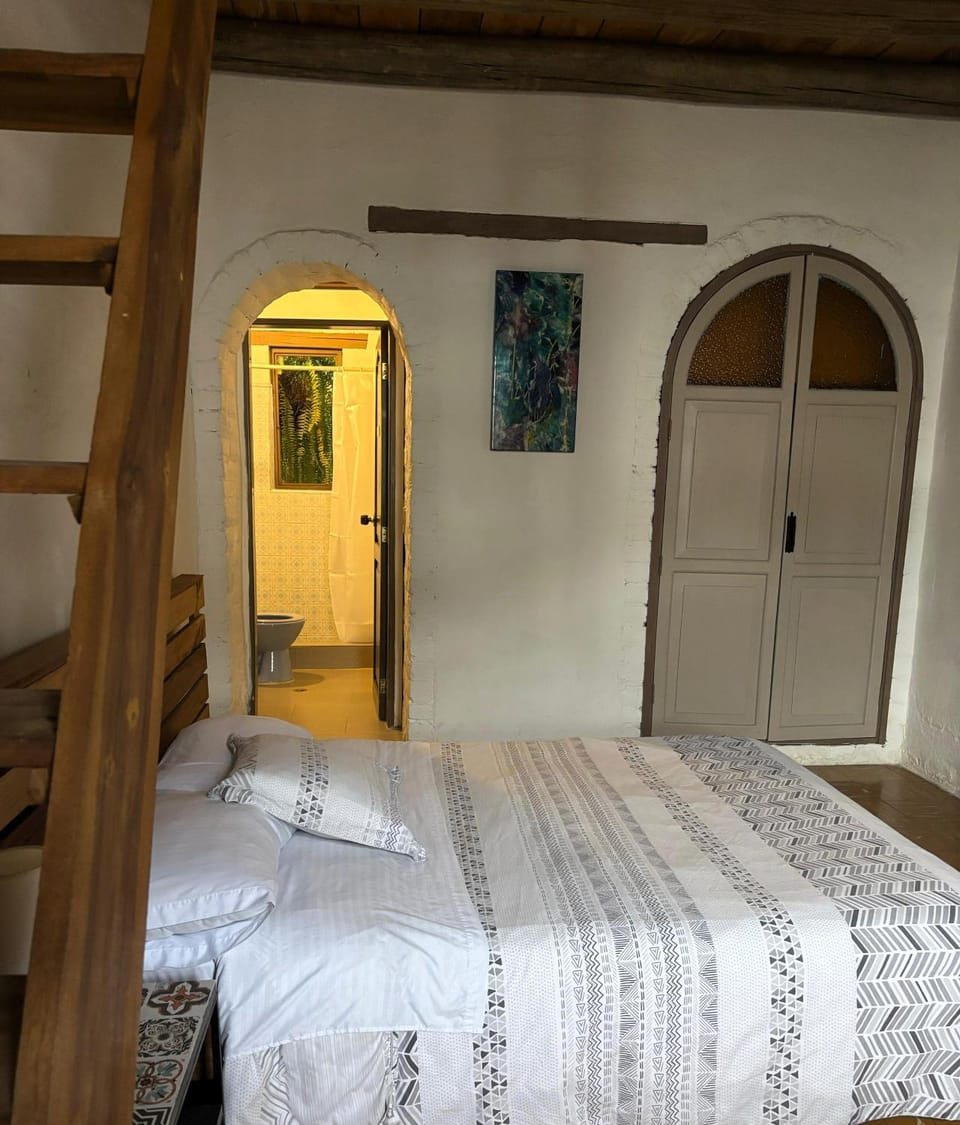 Bed, Photo of the whole room