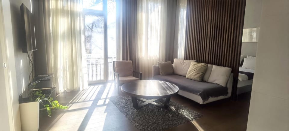 Brand New 3BR Apartment Prime Location and Free Parking Apartment in Belgrade