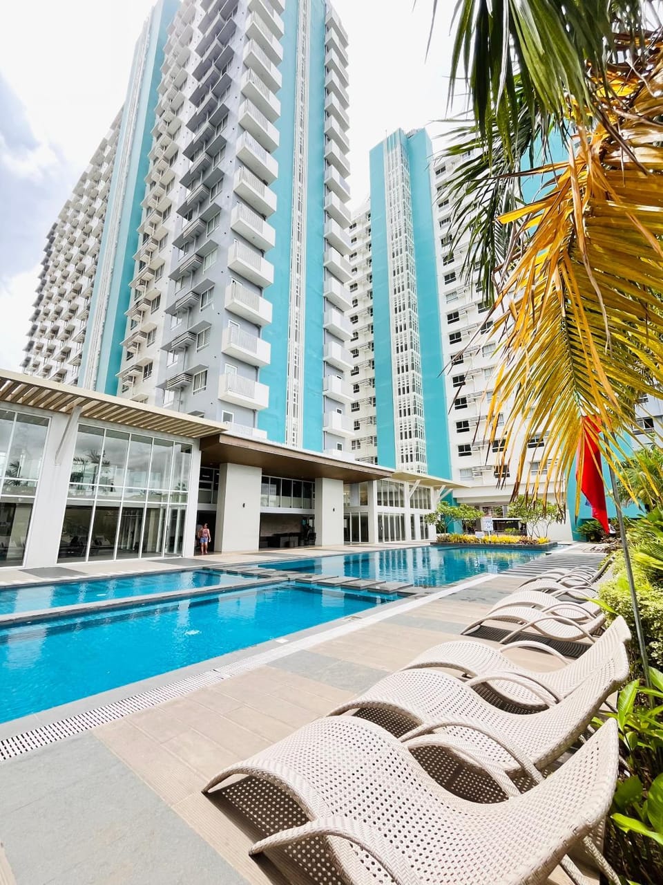 Property building, Swimming pool