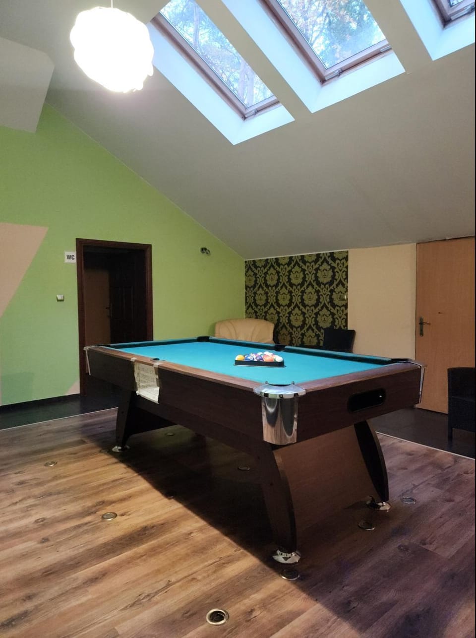 Communal lounge/ TV room, Billiard, Game Room, Entertainment