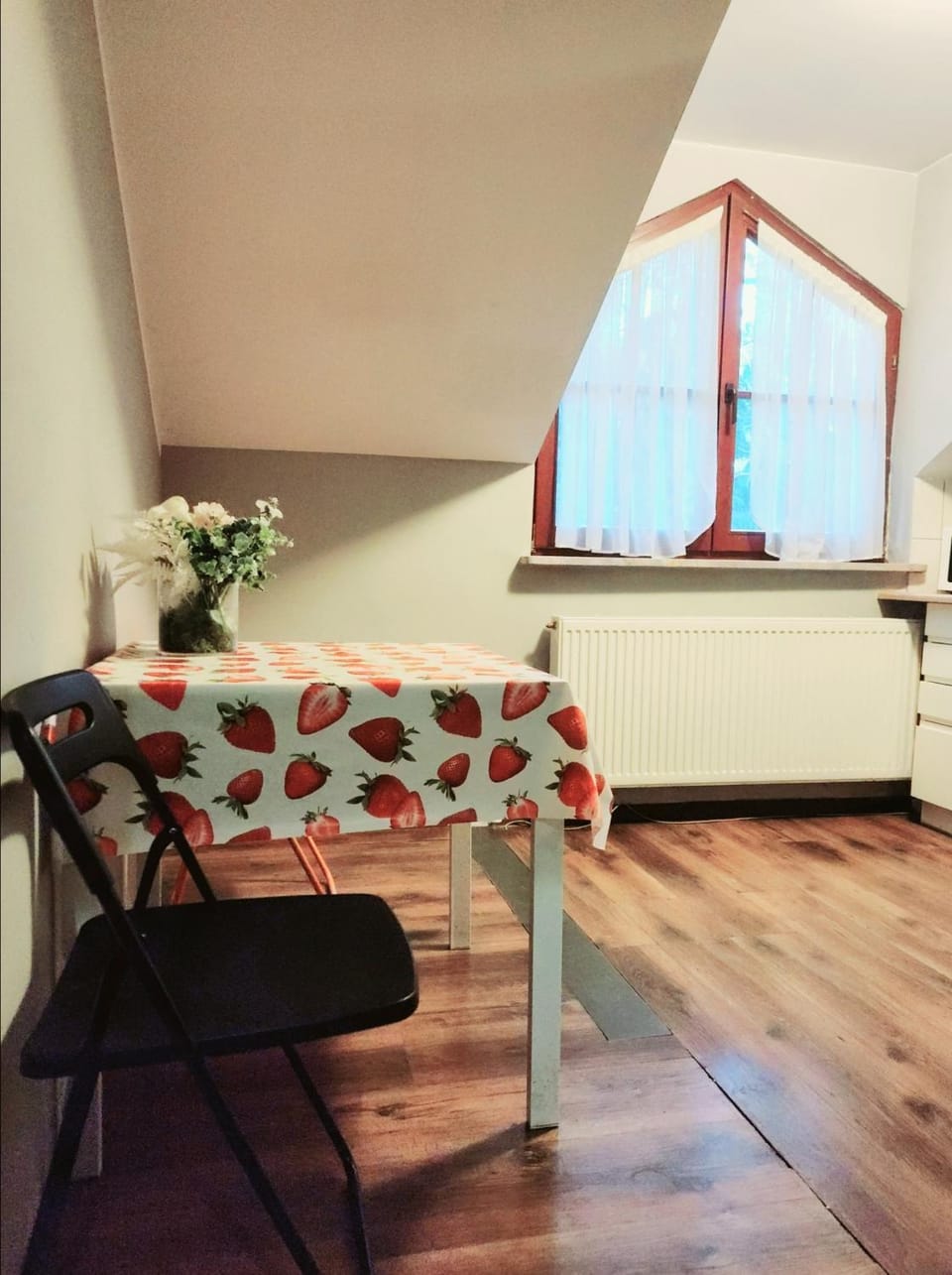 Communal kitchen, kitchen