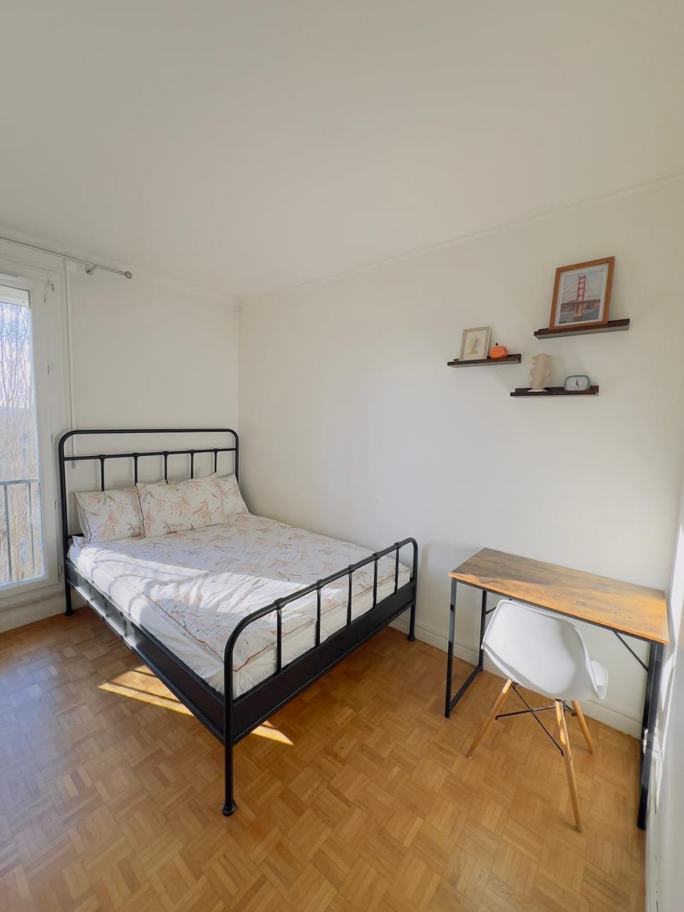 Chambre chelles près de Paris Est Bed and Breakfast in Chelles