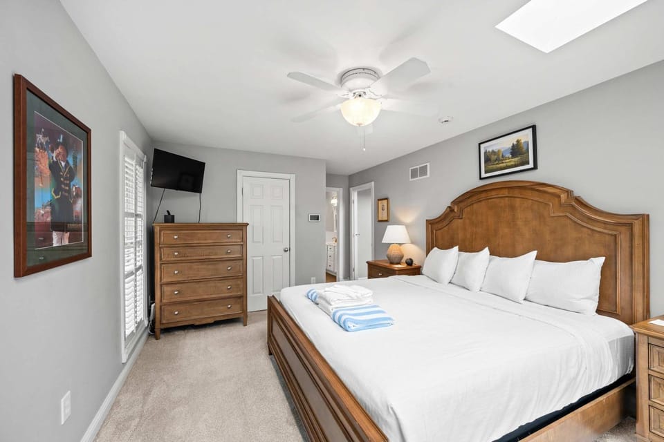 Country Home with Hot Tub Fire Pit for 10 Guests House in Florence