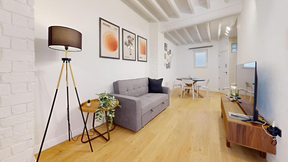 Communal lounge/ TV room, TV and multimedia