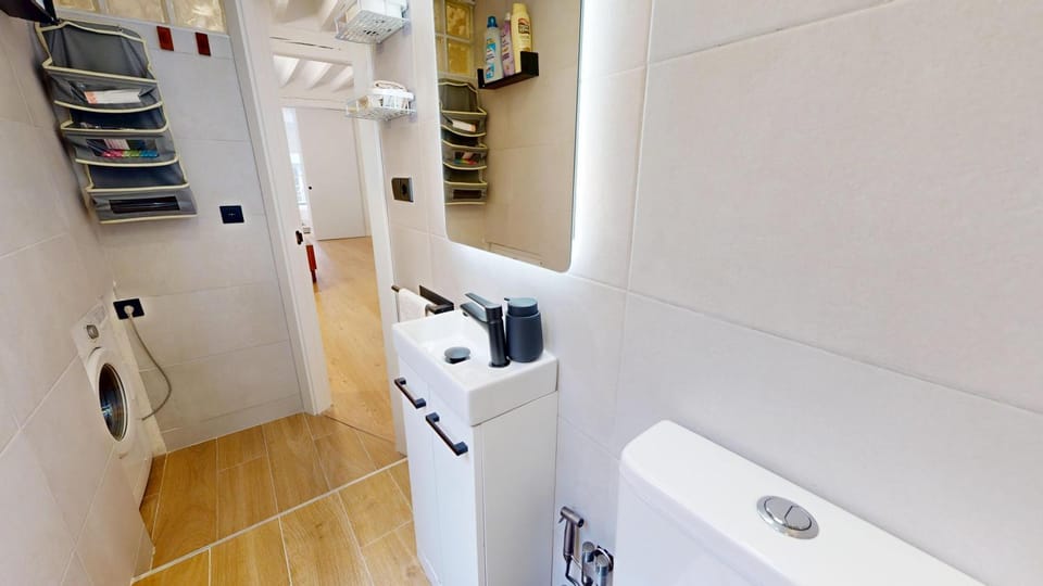 Shower, Bath