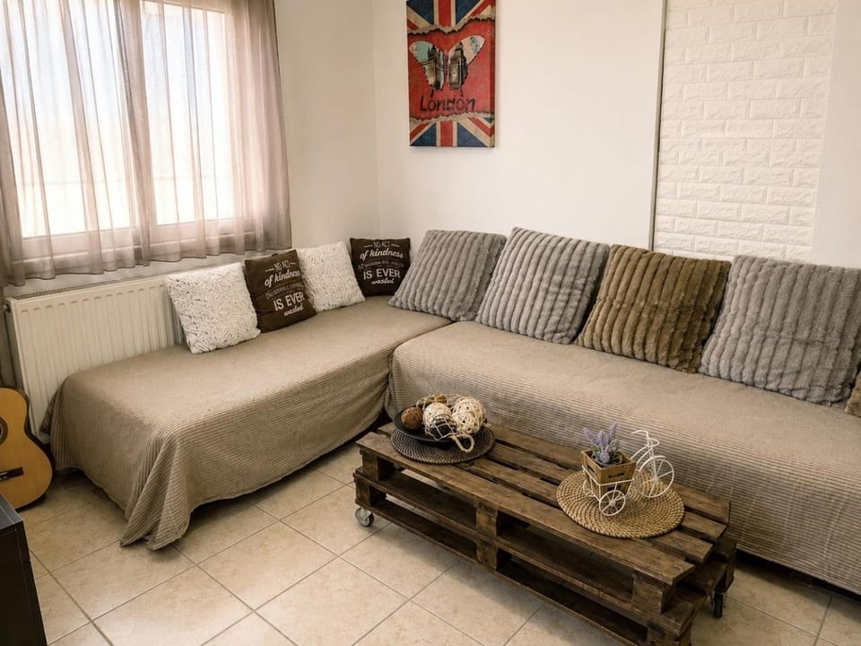 Beautiful House 15 min near airport Apartment in Decentralized Administration of Attica