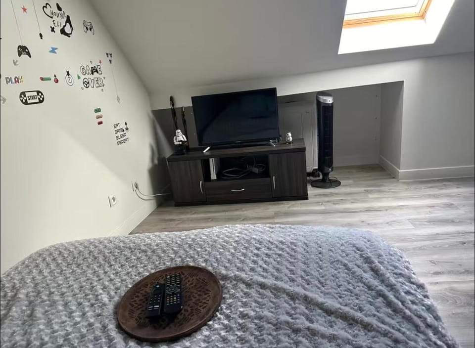 Chambre proche CHU et Gare Haubourdin Vacation rental in Lille