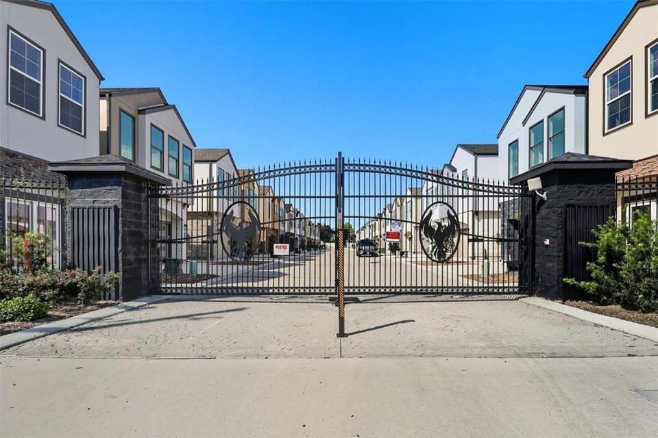 Luxurious Home, Office, Galleria Villa in Houston