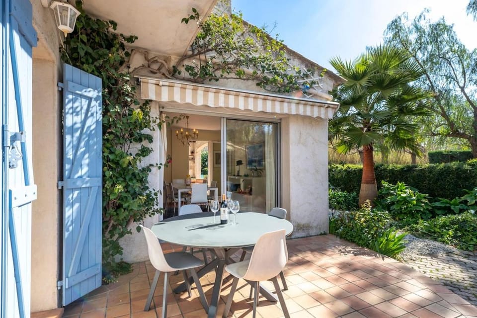 Villa in Cagnes-sur-Mer Villa in Cagnes-sur-Mer