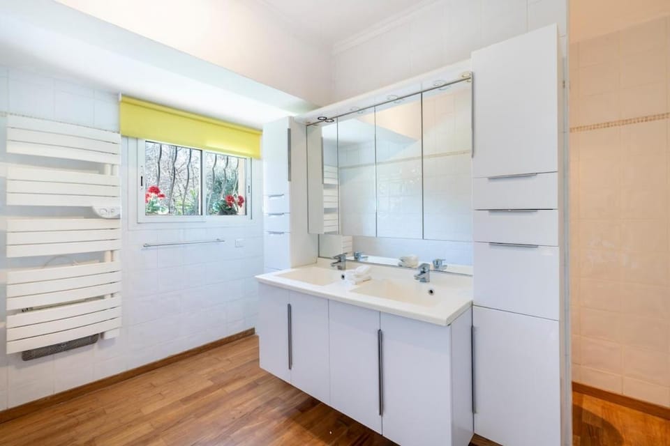 Villa in Cagnes-sur-Mer Villa in Cagnes-sur-Mer