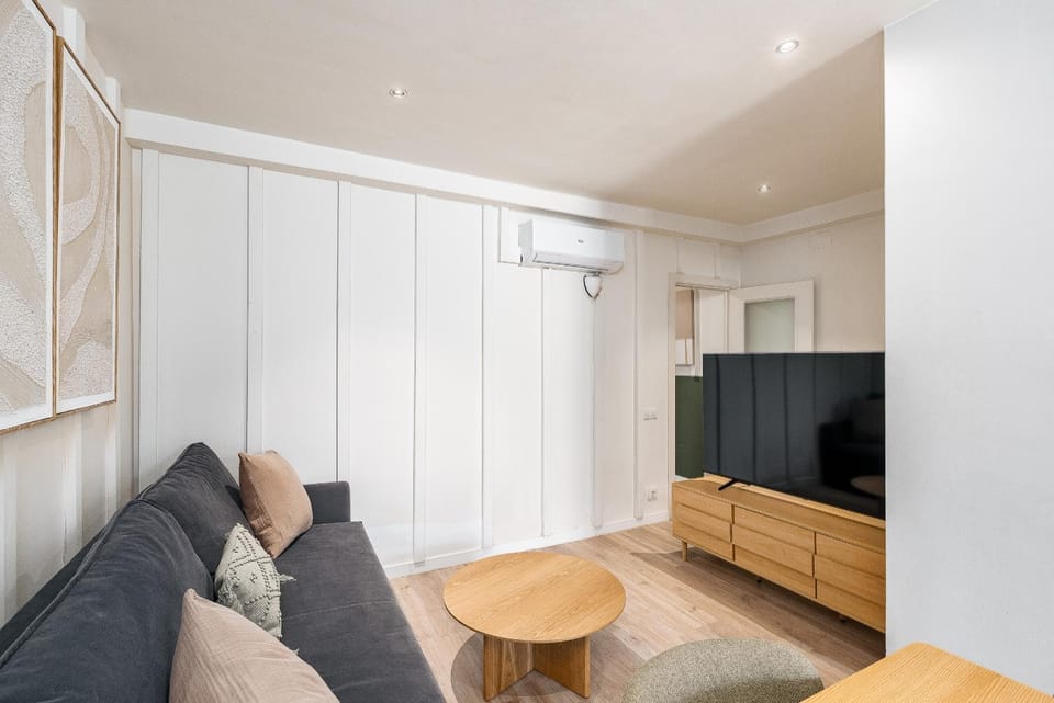 Communal lounge/ TV room, Living room