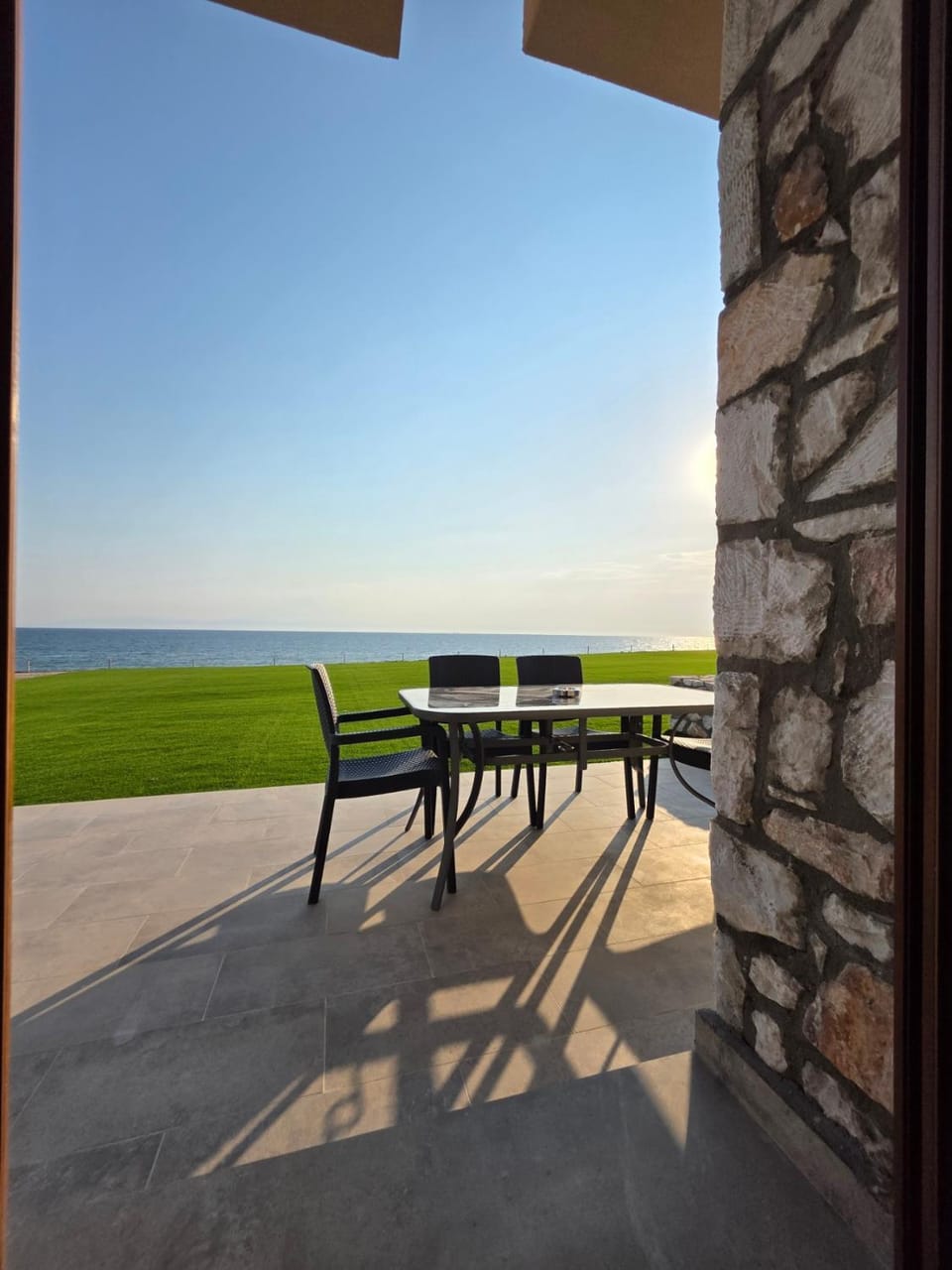 Patio, Day, Natural landscape, View (from property/room), Balcony/Terrace, Dining area, Sea view