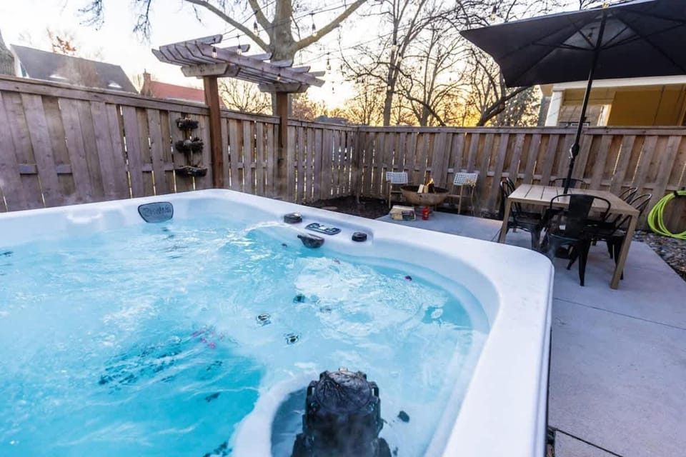 Family Retreat with Hot Tub, Game Room & Prime Location House in Lincoln