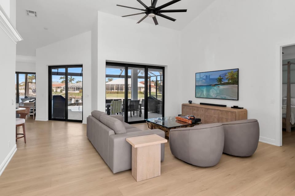 A Slice of Paradise in the Heart of Marco Island House in Marco Island