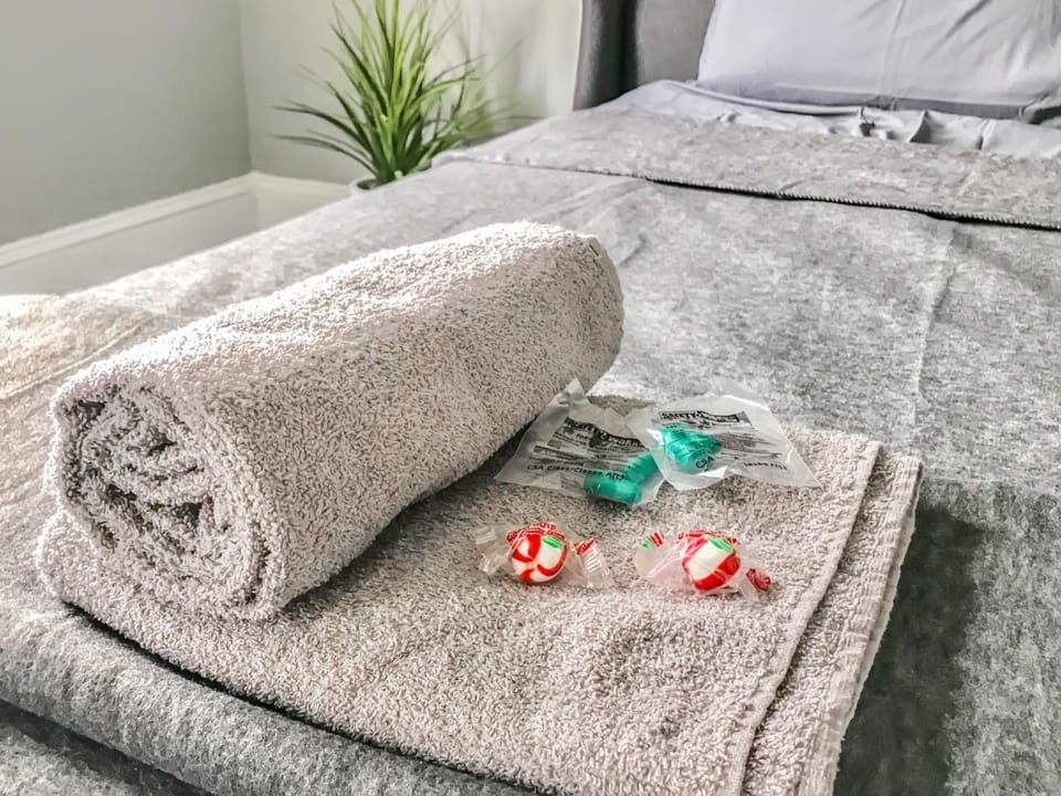 Philly Coed Dorm!! 15 Min Train to Center City! Vacation rental in Philadelphia