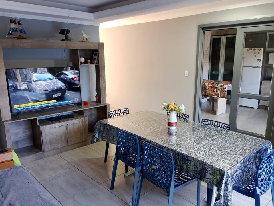 TV and multimedia, Living room, Dining area