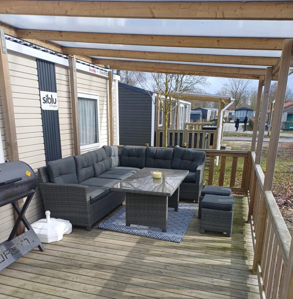 Chalet Lauwersoog mét airco! Apartment in Friesland, Netherlands
