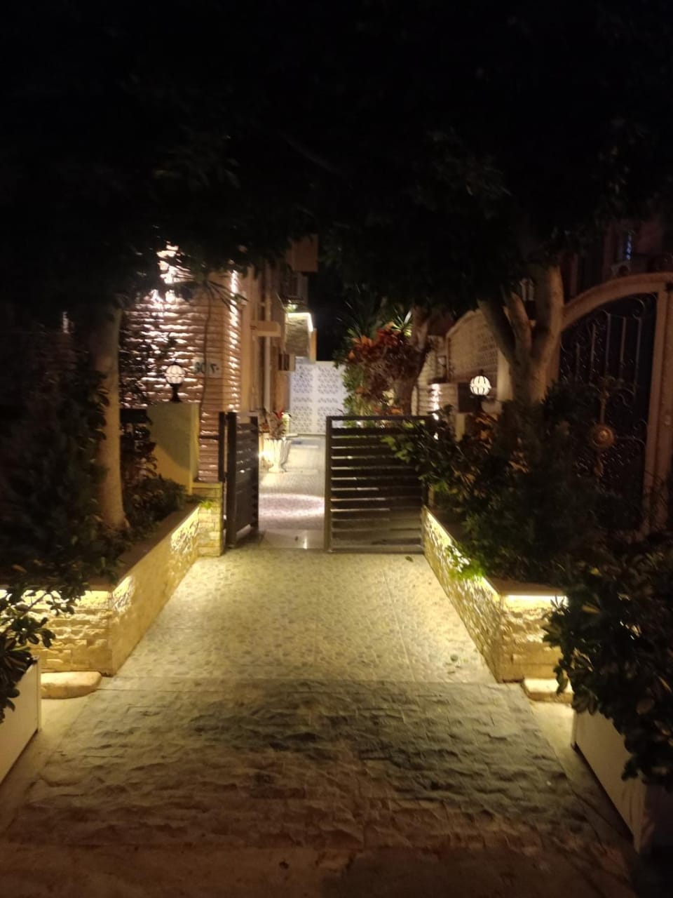 Luxury, quiet and comfortable hotel apartment in El Mamoura Beach Apartment in Alexandria