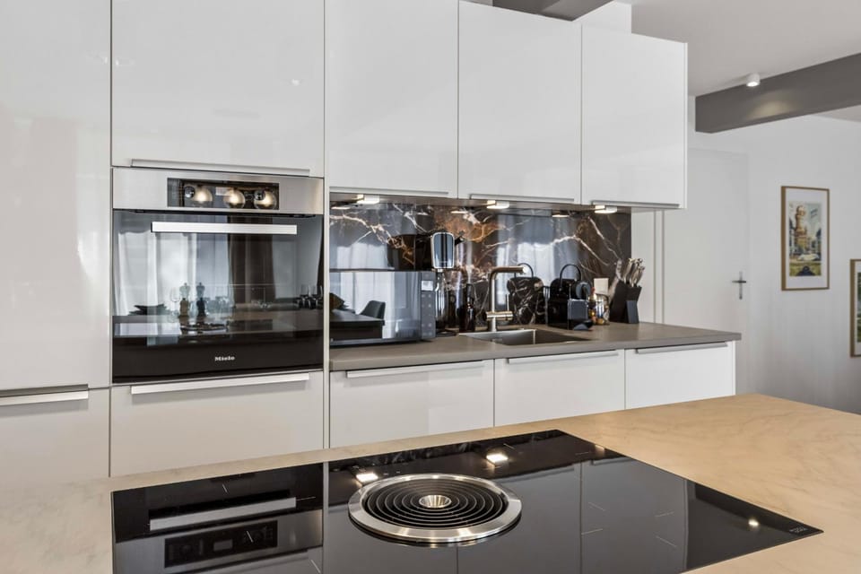 Old Town Penthouse Maisonette Private Rooftop Apartment in Zurich City