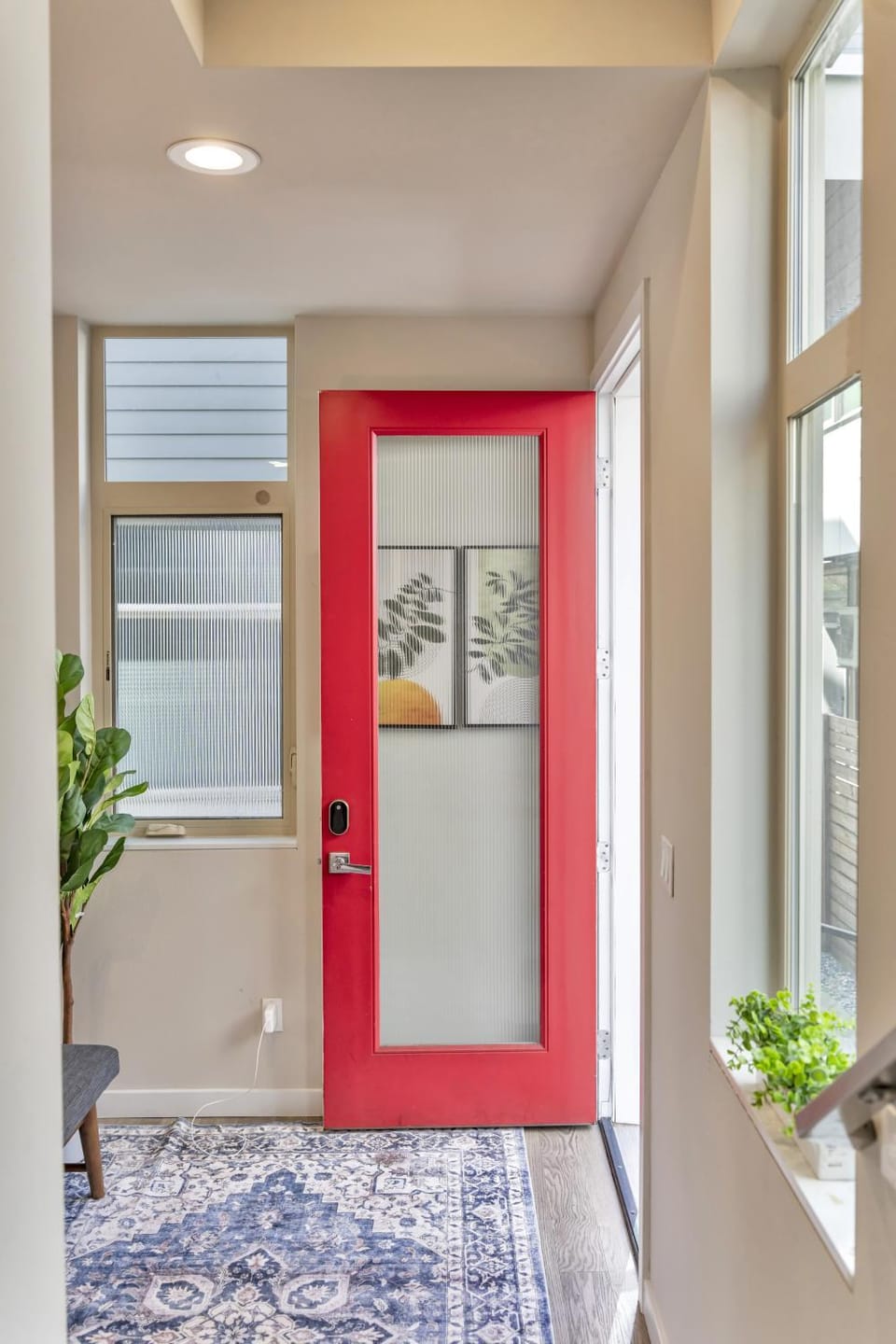 Standalone Townhome 3Bd Parking Near LightRail House in Columbia City