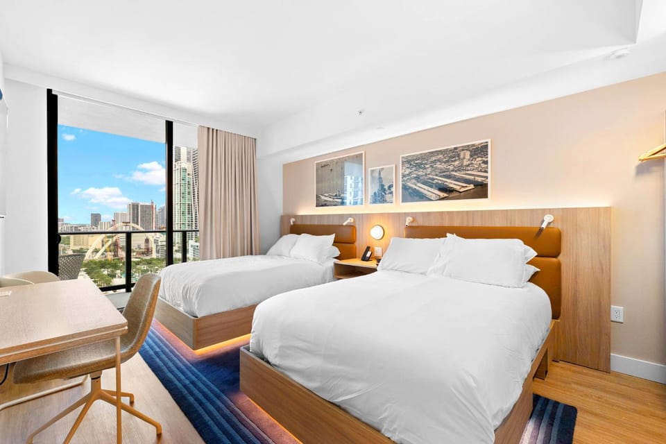 Bed, Seating area, Bedroom