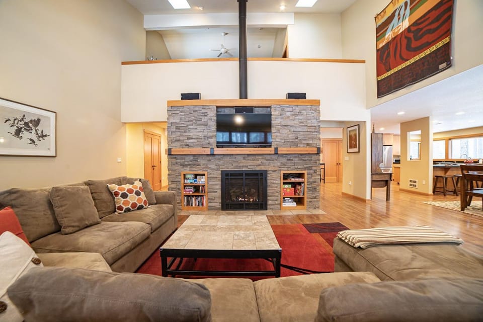 Glaze Meadow 223 House in Oregon
