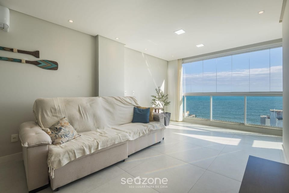 Living room, Sea view