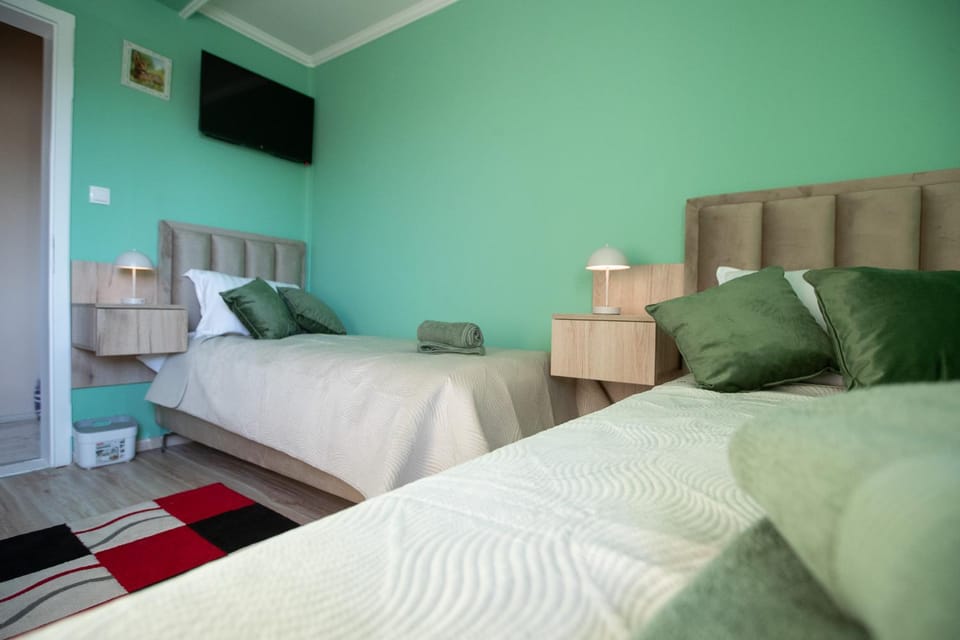 Hedera - Club Prenoćiste - Hajdukovo Apartment in Vojvodina