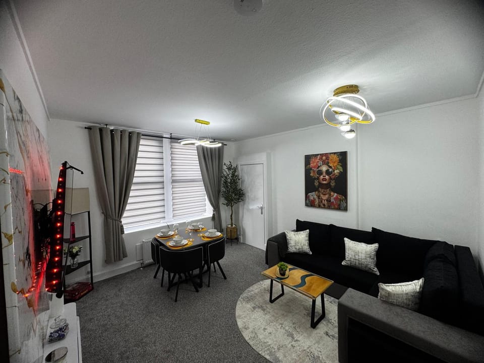 Living room, Seating area, Dining area