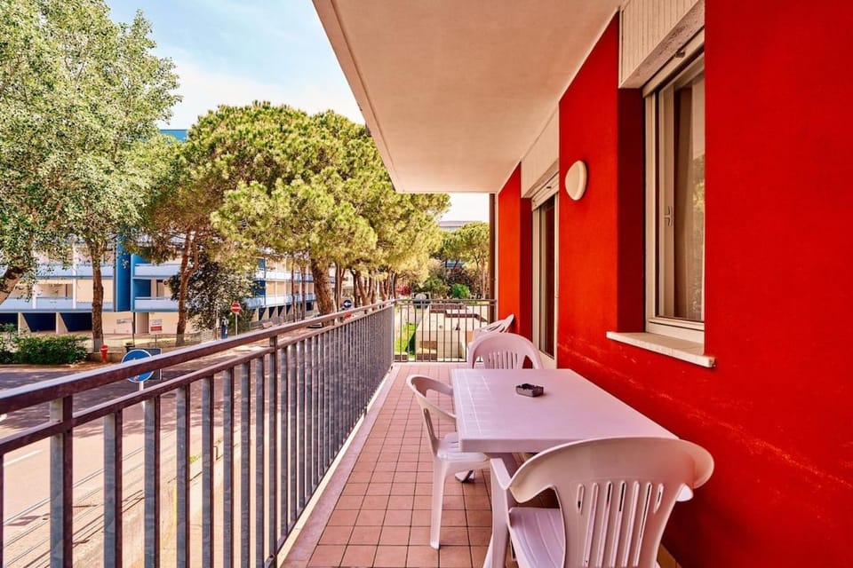 Smeralda Holiday XL, 3 camere 8 posti 200mt dal mare Apartment in Bibione
