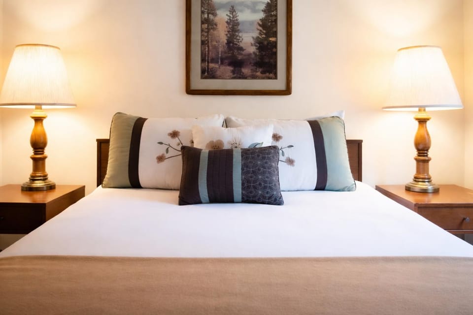 Bed, Bedroom, furniture