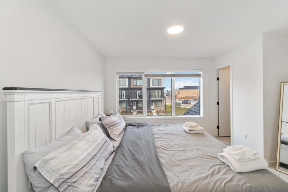 Alces Lorraine House in Edmonton