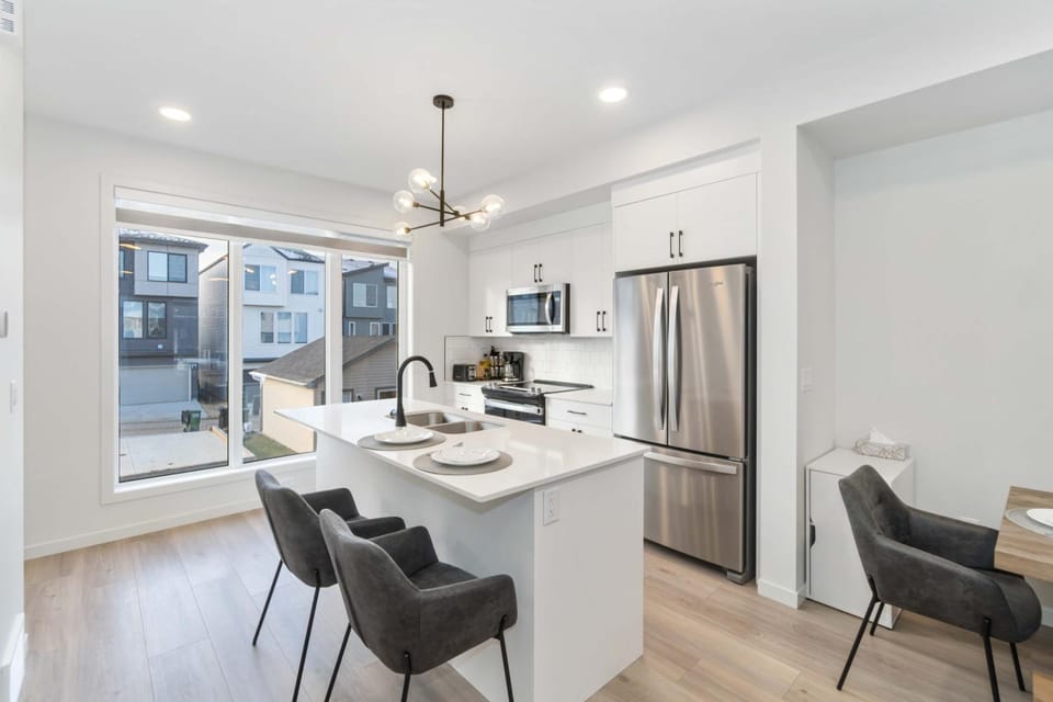 Alces Lorraine House in Edmonton