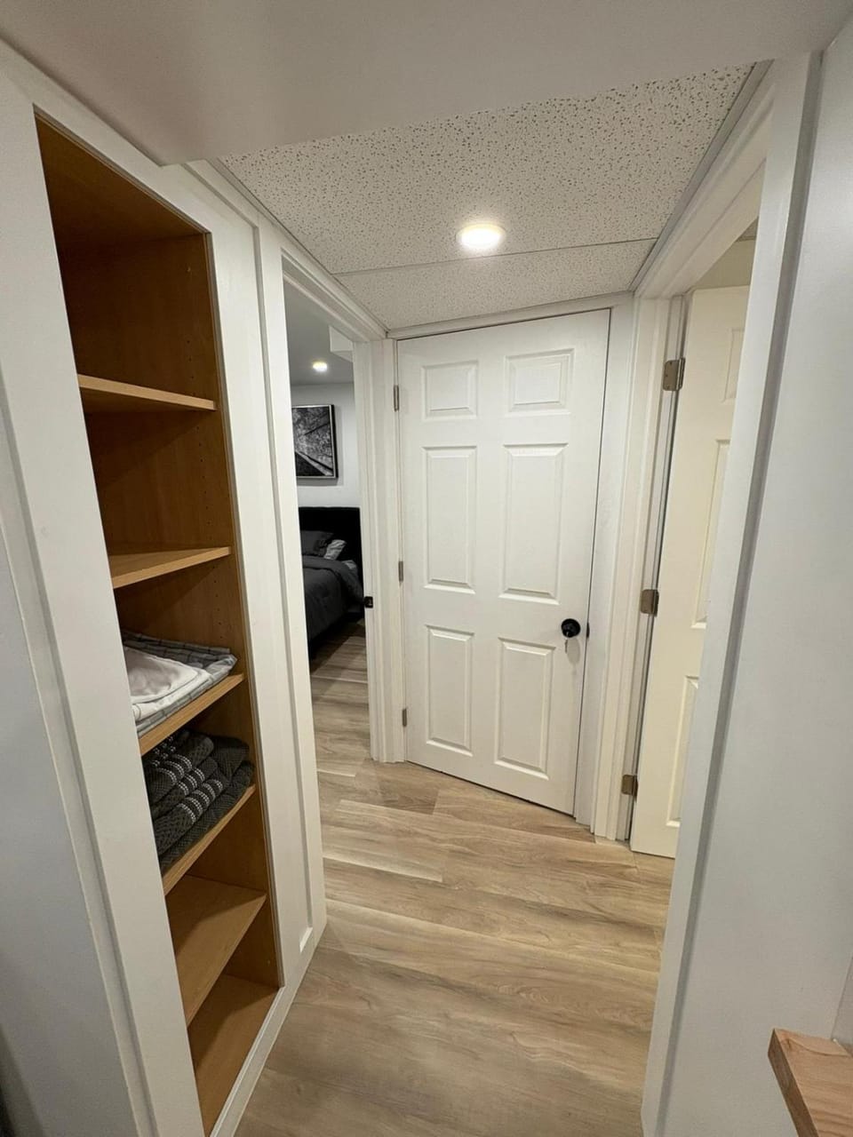 Private Suite Jones Lake- West Moncton Bed and Breakfast in Moncton