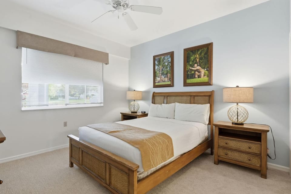 1315 - First-Floor Accessible Villa - Golf Views House in Lely Resort