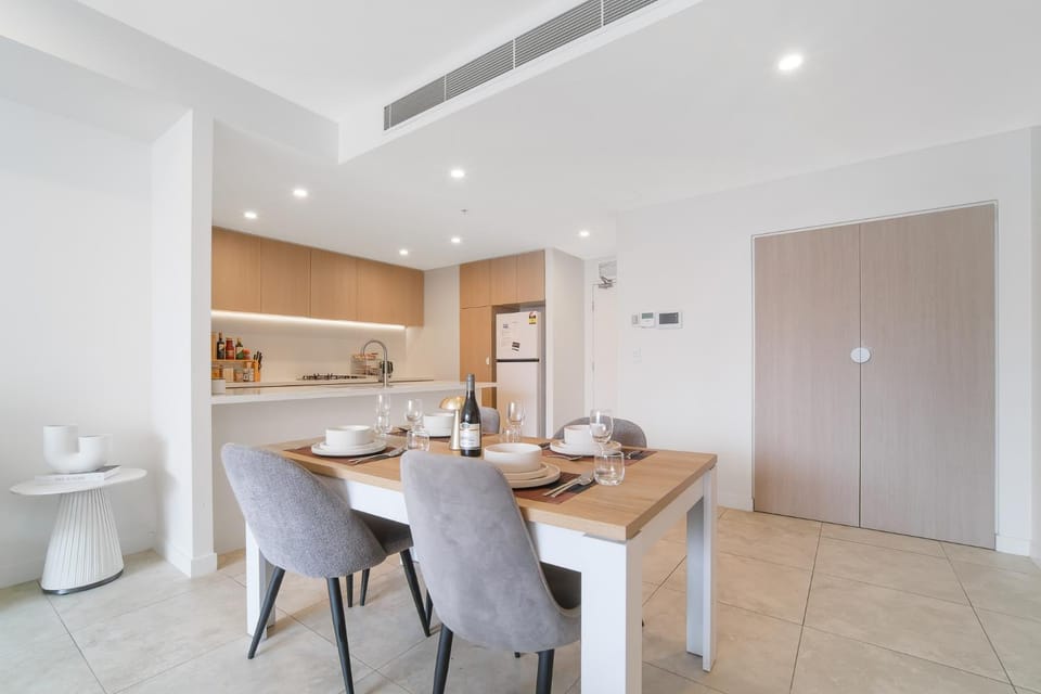 Coffee/tea facilities, Kitchen or kitchenette, Dining area