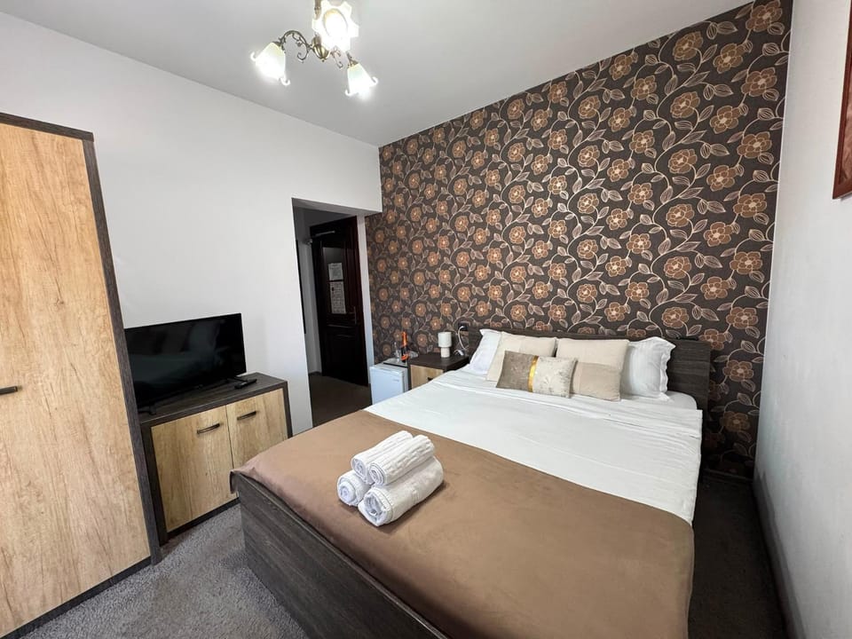 Bed, TV and multimedia