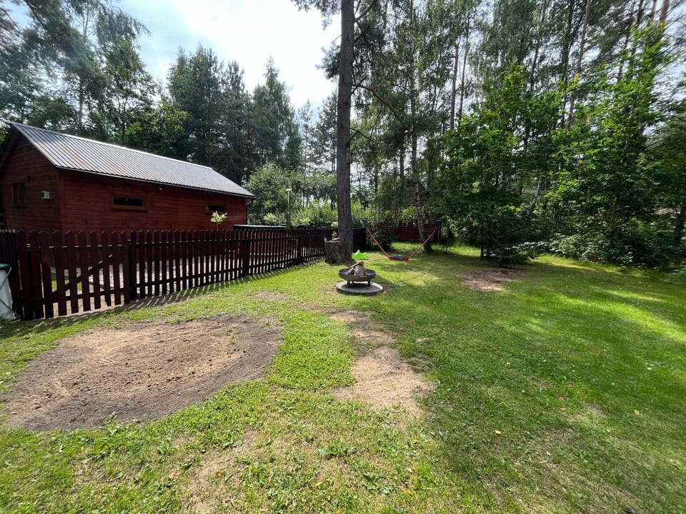 Domek w środku lasu z balią House in Pomeranian Voivodeship