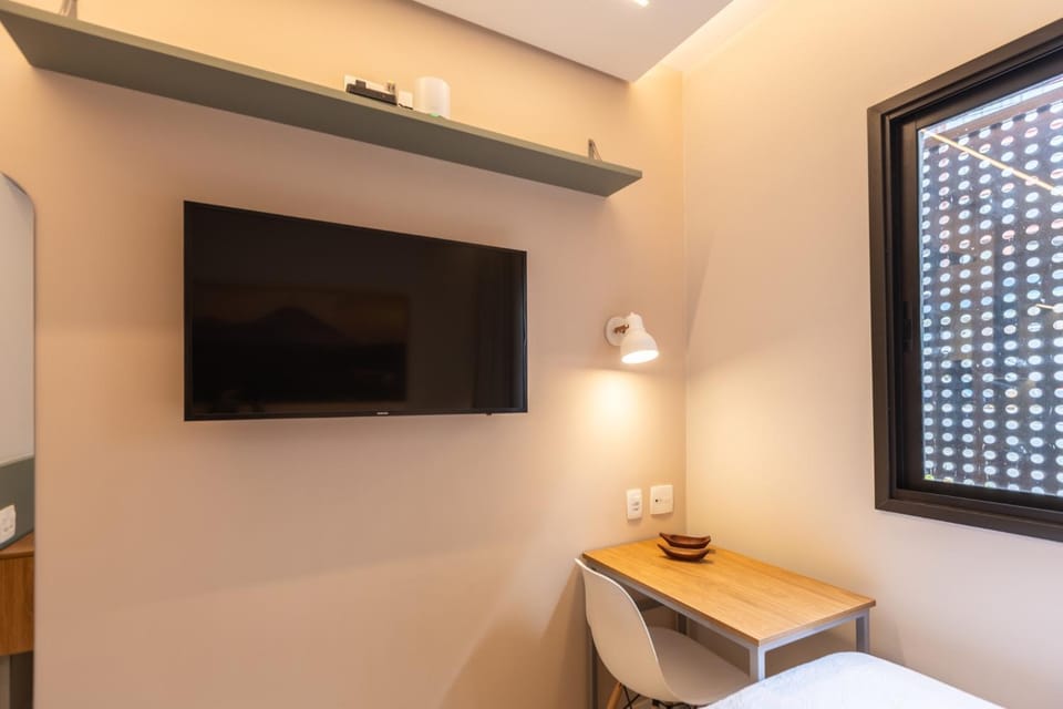 FARIA LIMA, PINHEIROS Estação a 600 metros - SUITES Completas, Modernas, Aconchegantes - Iguatemi Stay AT Apartment in Sao Paulo City