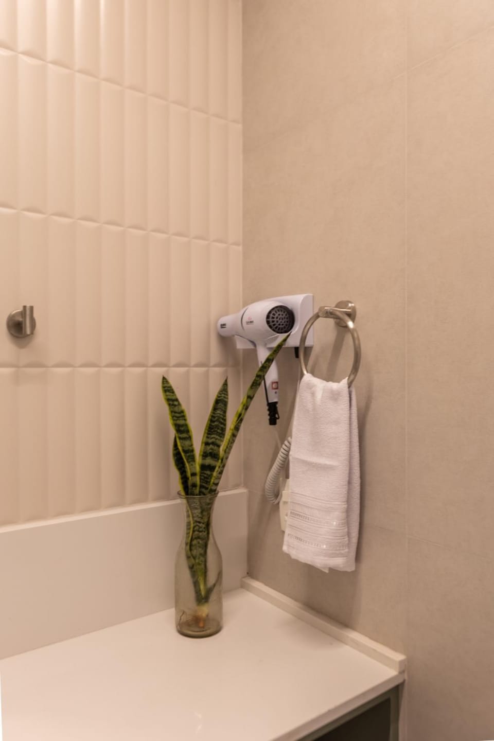 FARIA LIMA, PINHEIROS Estação a 600 metros - SUITES Completas, Modernas, Aconchegantes - Iguatemi Stay AT Apartment in Sao Paulo City