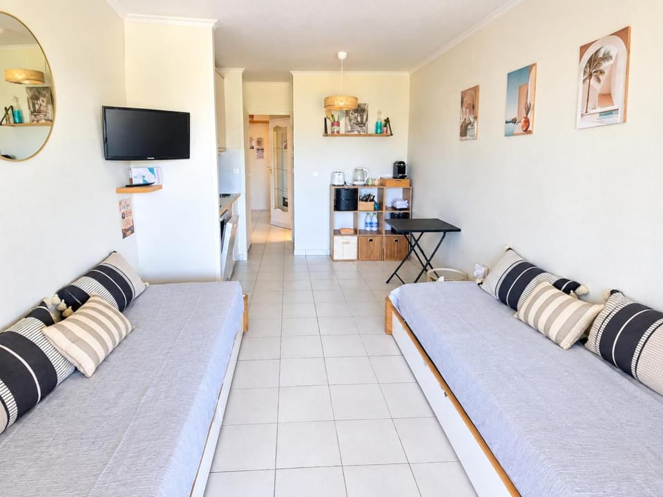 Studio CAP ESTEREL centre village Apartment in Saint-Raphael