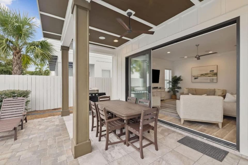 7BR Elegance and Comfort WithPool and near the Beach House in Miramar Beach